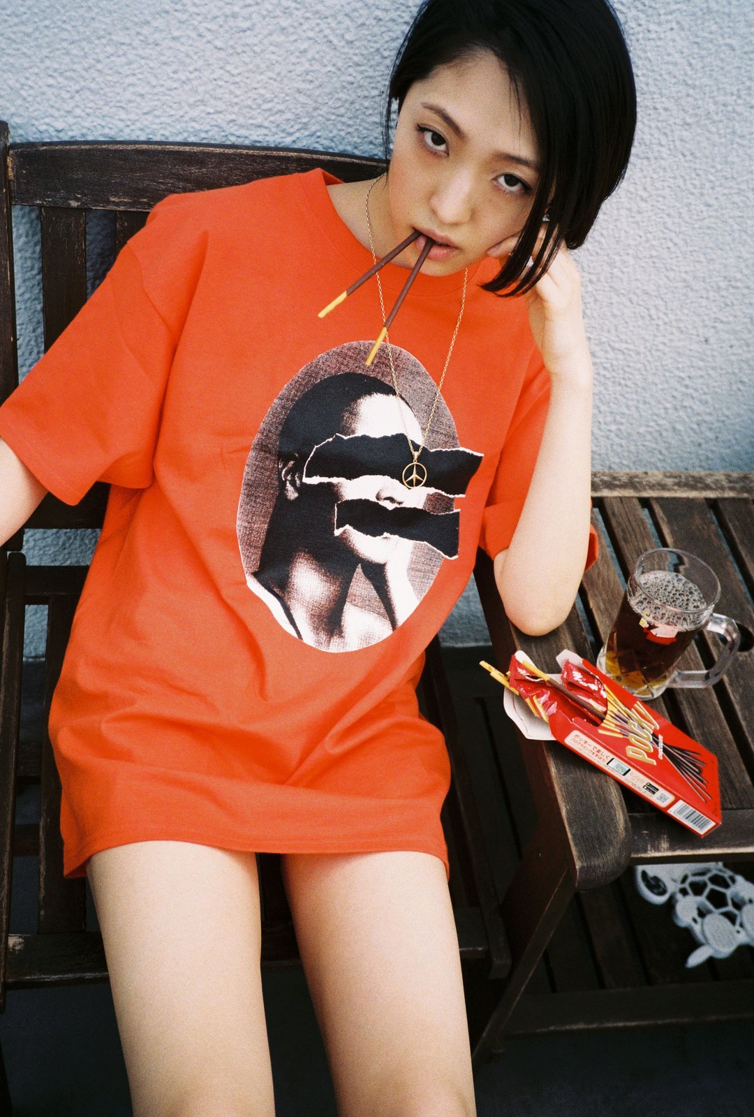 QUEEN B T-Shirt - For The Homies