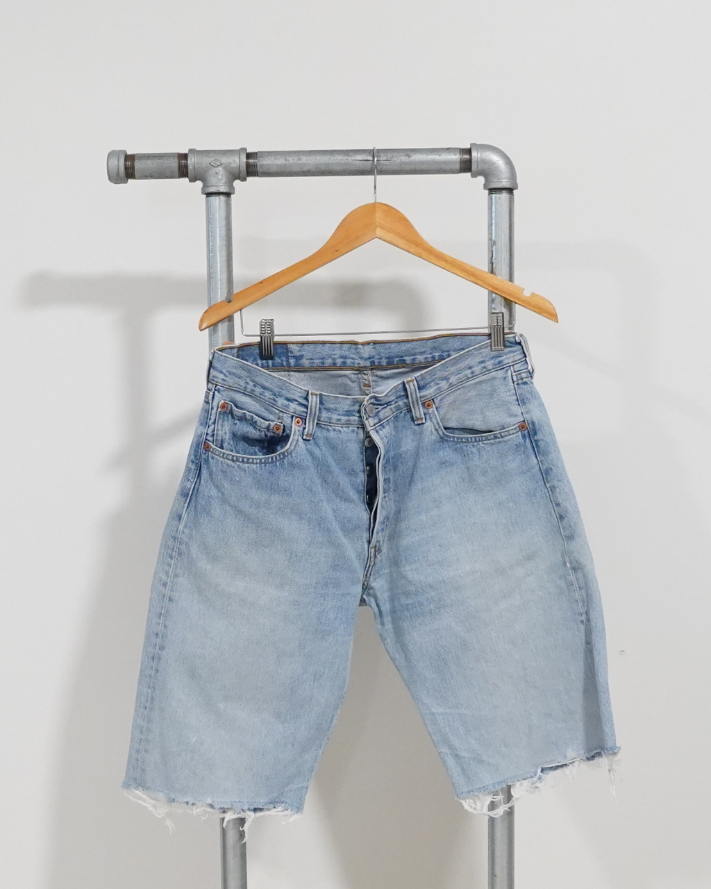 VINTAGE LEVI'S DENIM